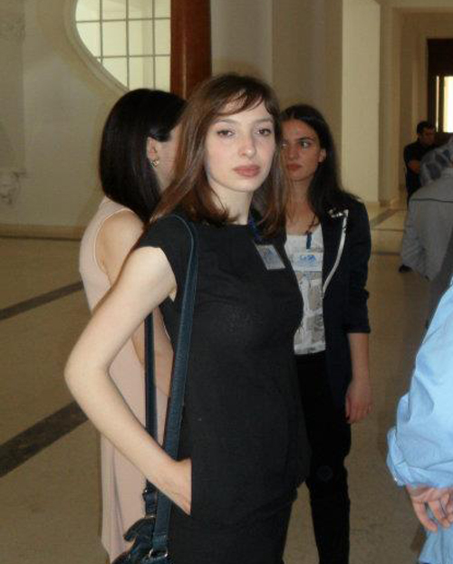 „პრეზიდენტი დიასახლისივით დაგვიჯდა და ჭორებს გვიყვებოდა!..“ Rating